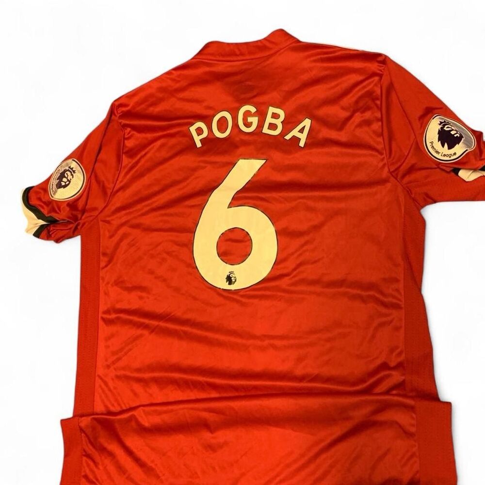 Manchester United 2017/18 Pogba red home shirt